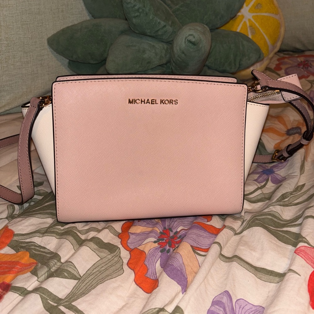 Michael Kors Pink and White Crossbody Bag